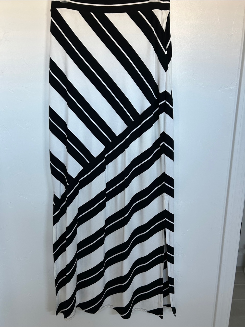 White House Black Market Black & White striped partially lined Maxi Skirt XS